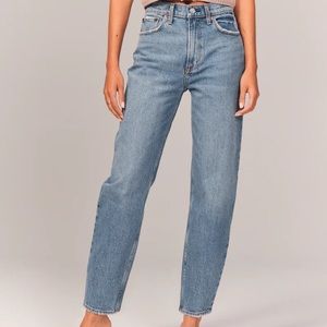 Abercrombie ‘80s Mom High Rise Jeans